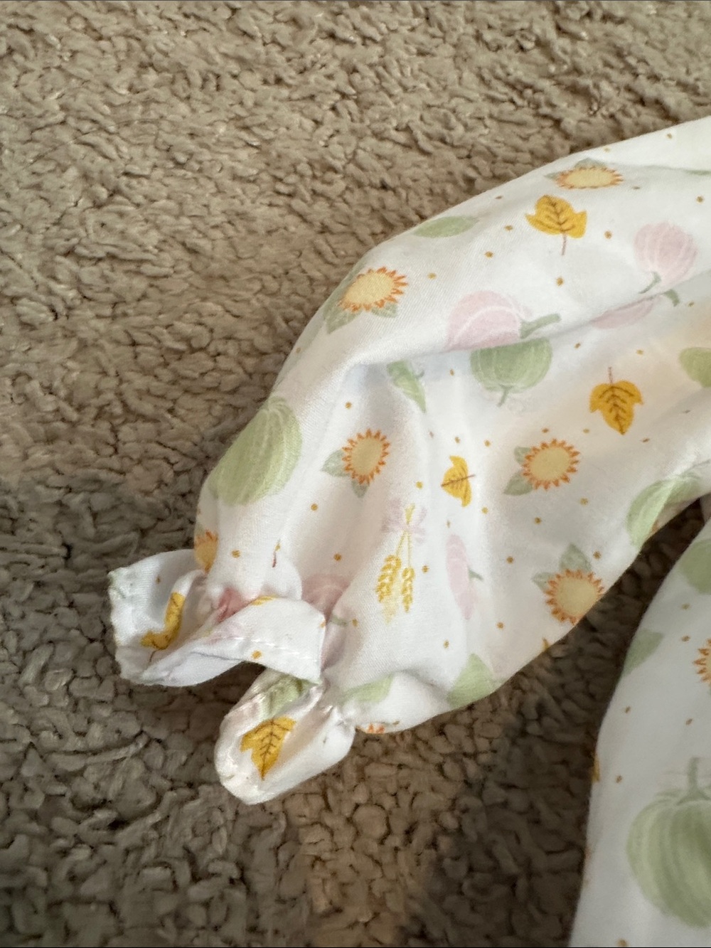Lullaby set Baby Girl Two-Piece Smocked Top and Bloomers - Pastel Pumpkin Print - Picture 4 of 9